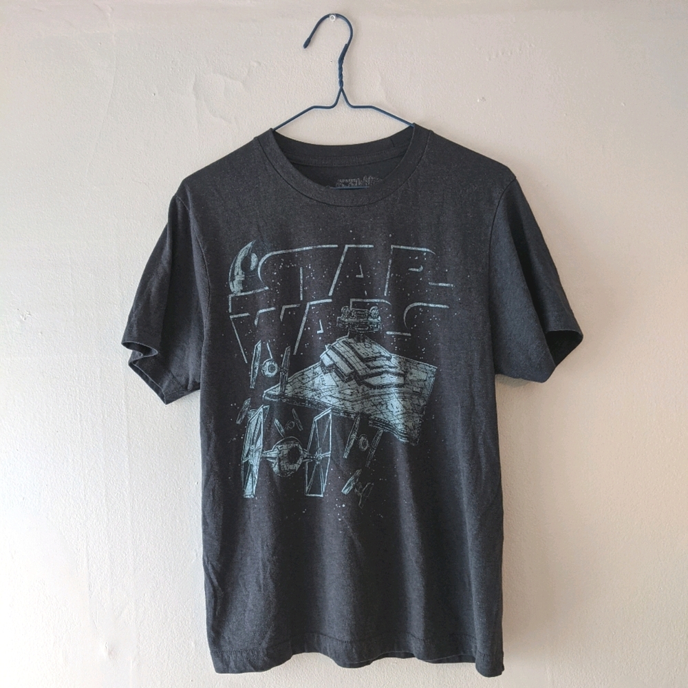Star Wars graphic tee - Picture 1 of 3